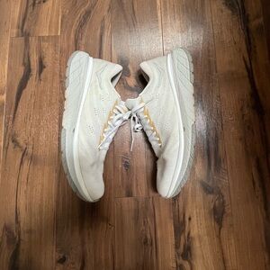 Men’s Hoka Sneakers